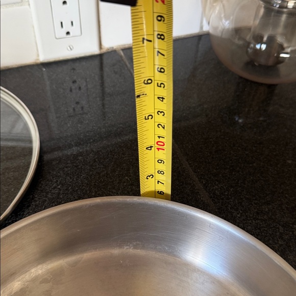 Calphalon Stainless Steel Frying Pan with Glass Lid 10.5” diameter - Picture 8 of 10